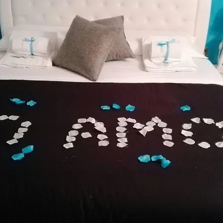 Bed & Breakfast Elegance