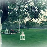 Elegance Bed & Breakfast 3*
